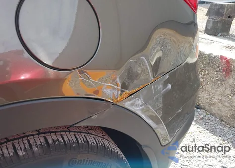 2013 Hyundai Santa Fe Sport 2.0T z USA, uszkodzony, nr VIN 5XYZU3LA0DG027149